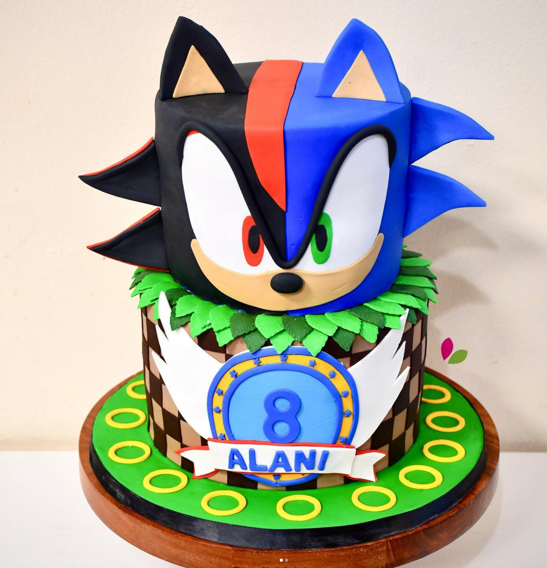 A sonic the hedgehog cake for alani 's 8th birthday
