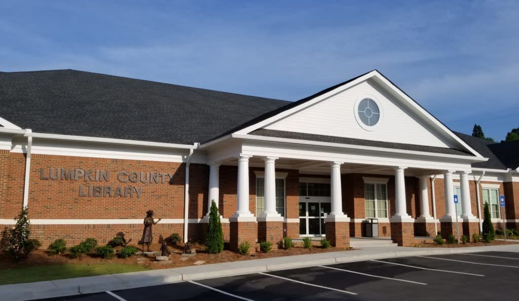 Lumpkin County library