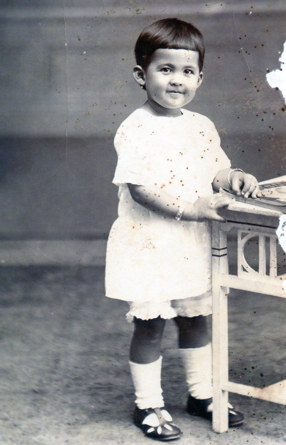 Kinderportret van Emma uit de familiegeschiedenis van Esther Moors