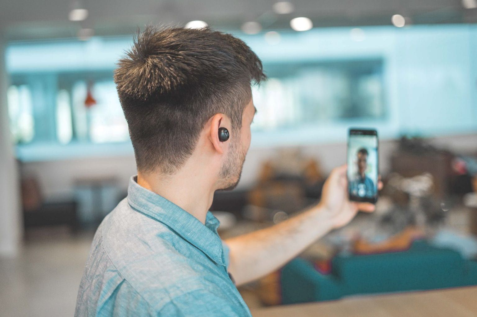 How to Hire Remote Staff While Offices Are Shutting Down