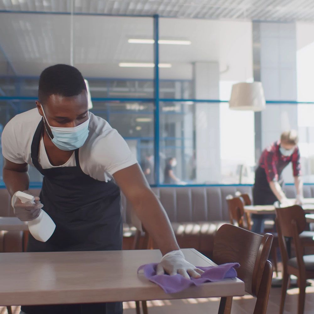 Cleaning the Restaurant Table