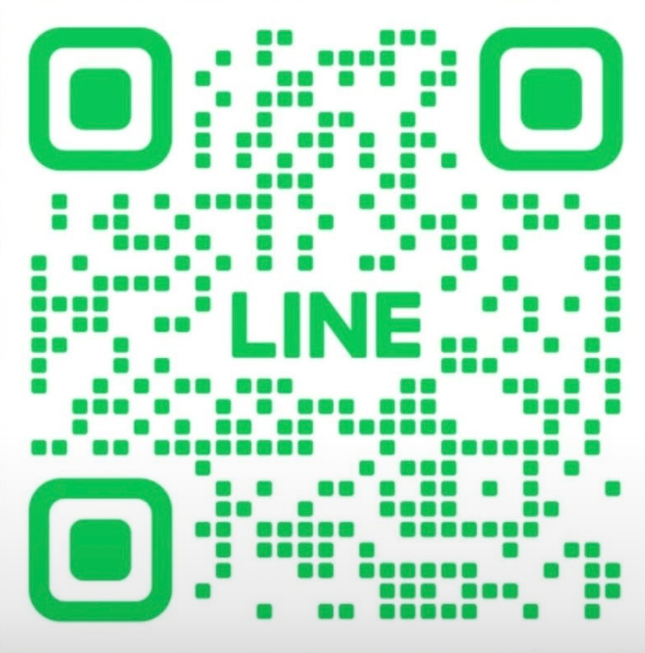 白色背景上的綠色LINE二維碼。