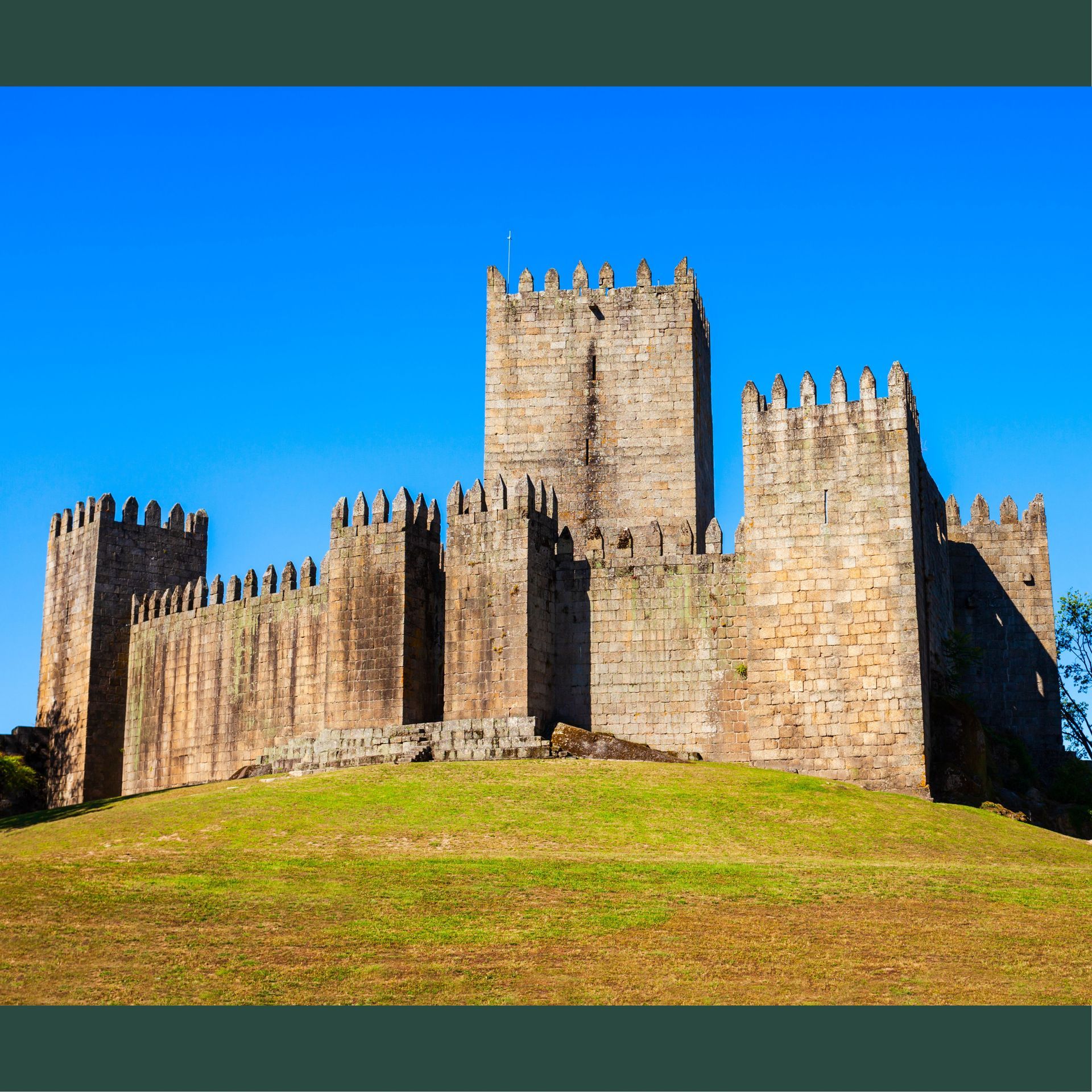 Castle of Guimarães, built mid 10th century, national monument and UNESCO World Heritage site