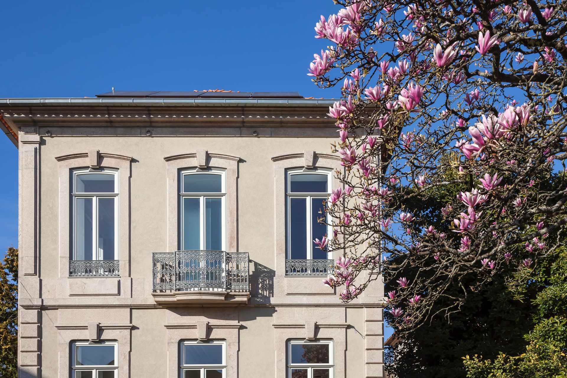Facade of Casa Kala  in Porto, Portugal, Designed by Januário Godinho, renovated by Ren Ito Arq.