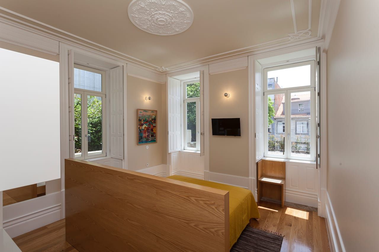 Casa Kala Room, Natural light and high ceilings, King Size Bed