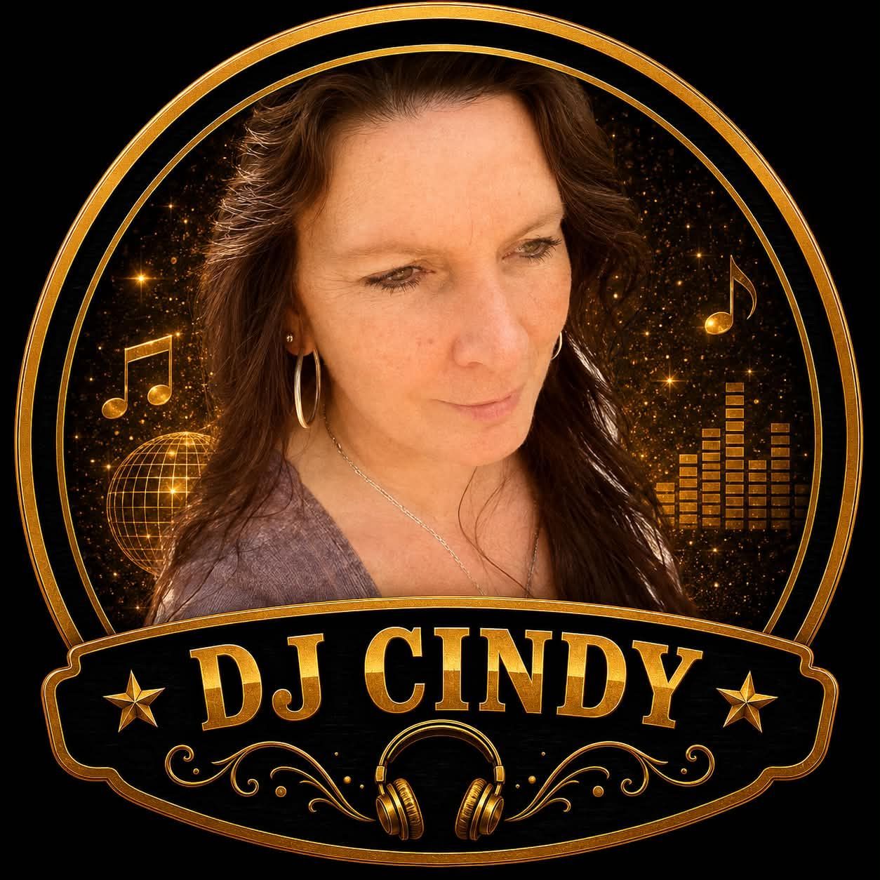 Neonpaarse DJ-banner met cyaan frame en rasterachtergrond, met daarop een vrouwenportret en de tekst 