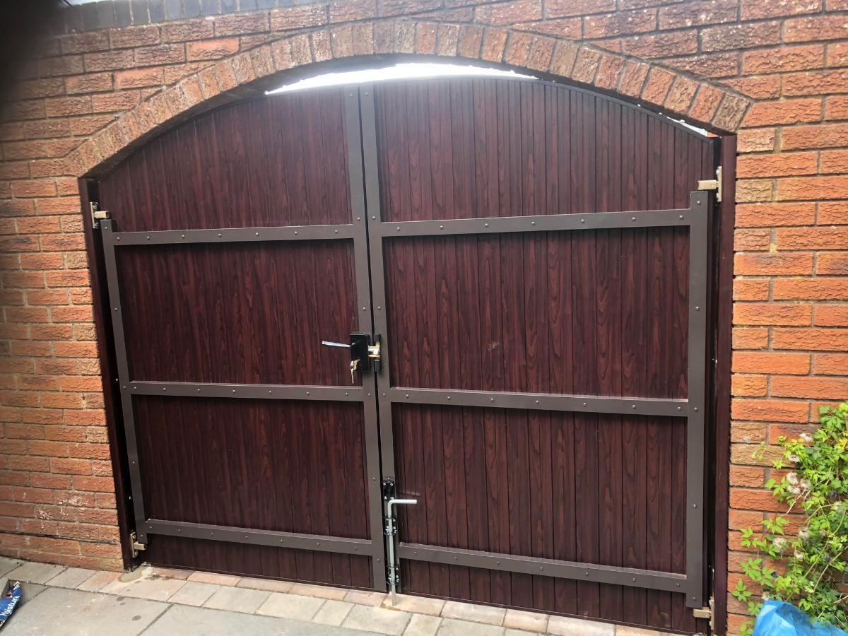 Double UPVC gate in Nottingham