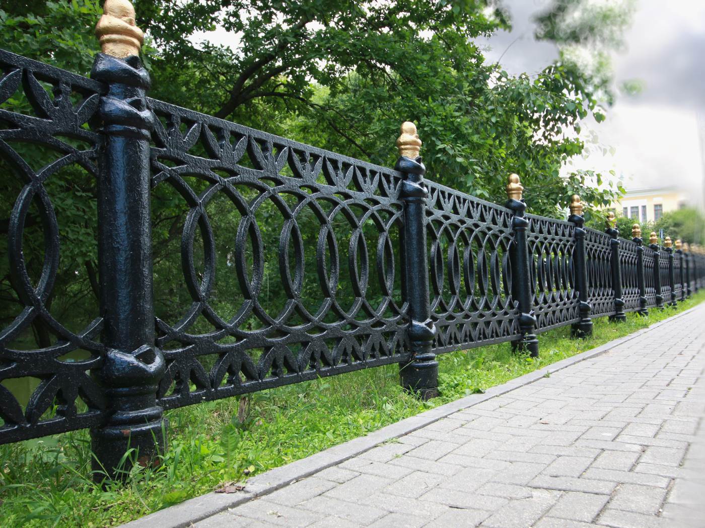 Nottingham Fencing wrought iron loop design railings