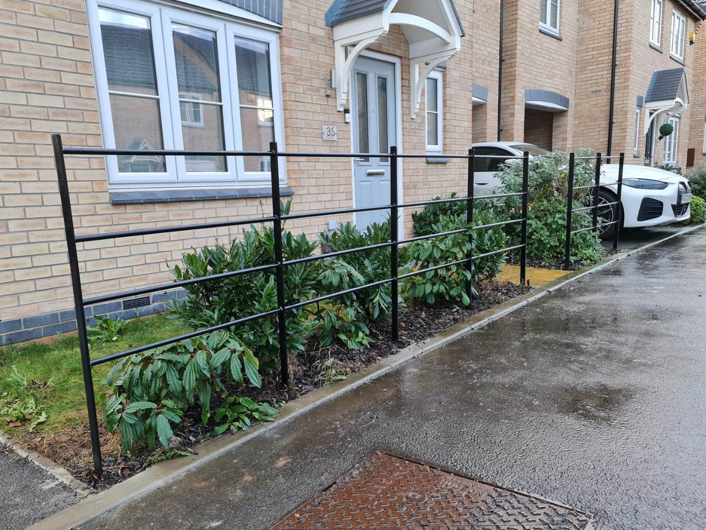 Nottingham Fencing repaired wrought iron railings in Nottingham
