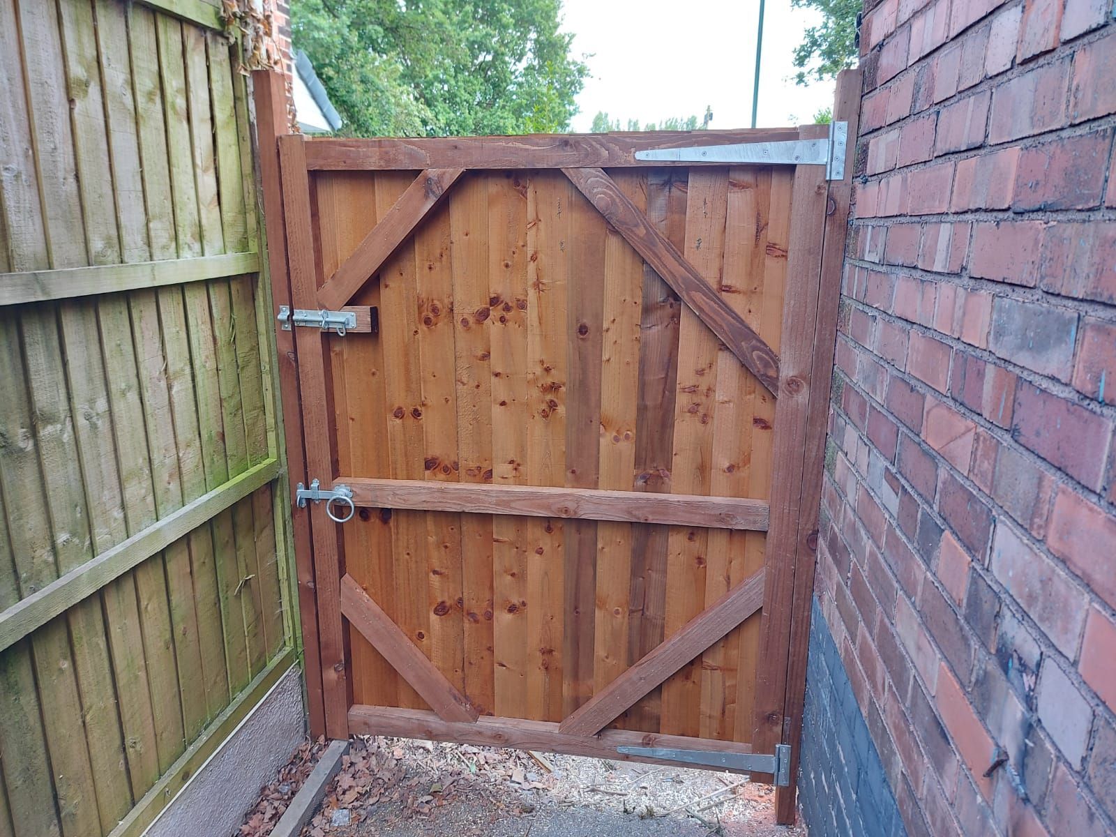 Wooden garden gate in Nottingham