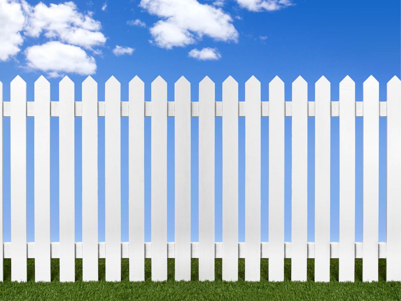 Nottingham Fencing composite white picket fence