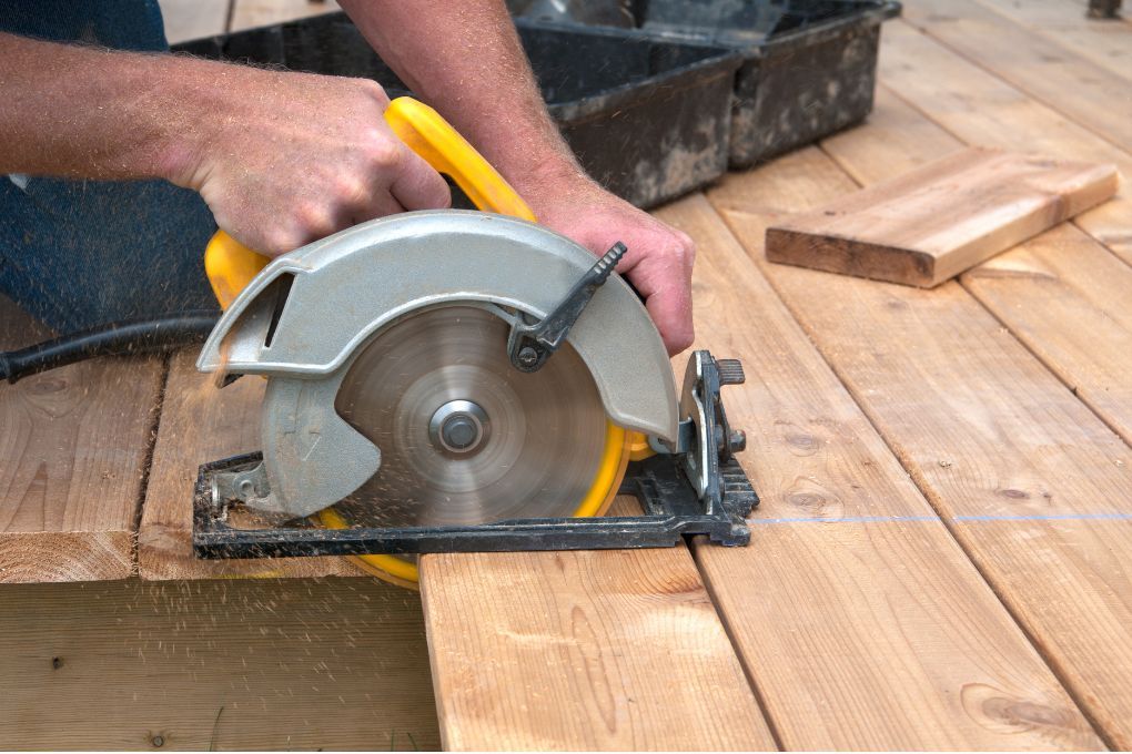 Nottingham Fencing cutting decking boards