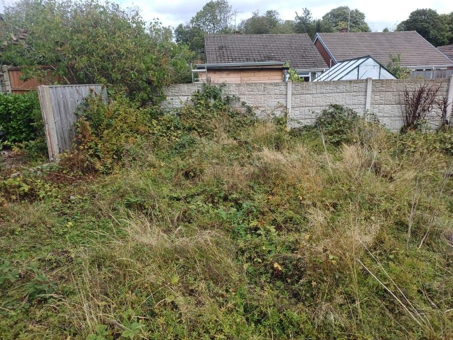 Before Nottingham Fencing had cleared the overgrown garden in Woodthorpe, Nottingham