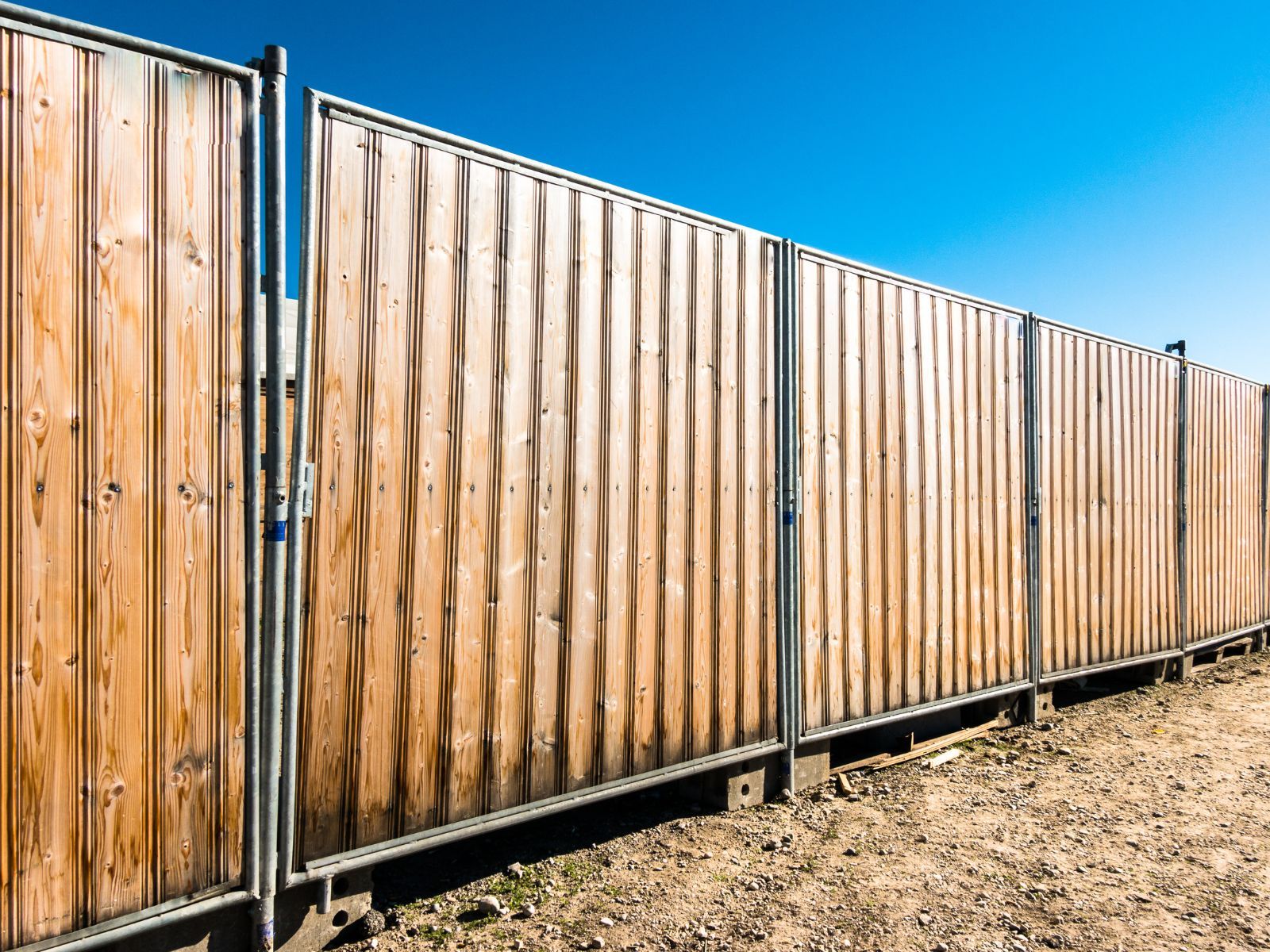 Nottingham Fencing commercial wooden fencing in Nottingham