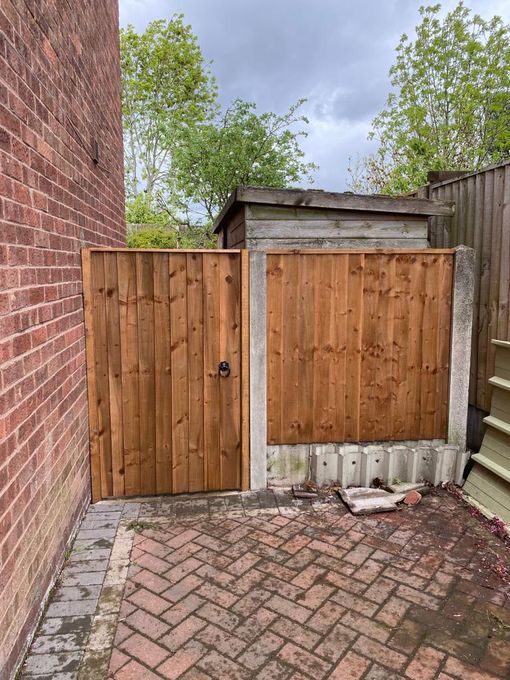 Nottingham Fencing  side gate in Rise Park Nottingham