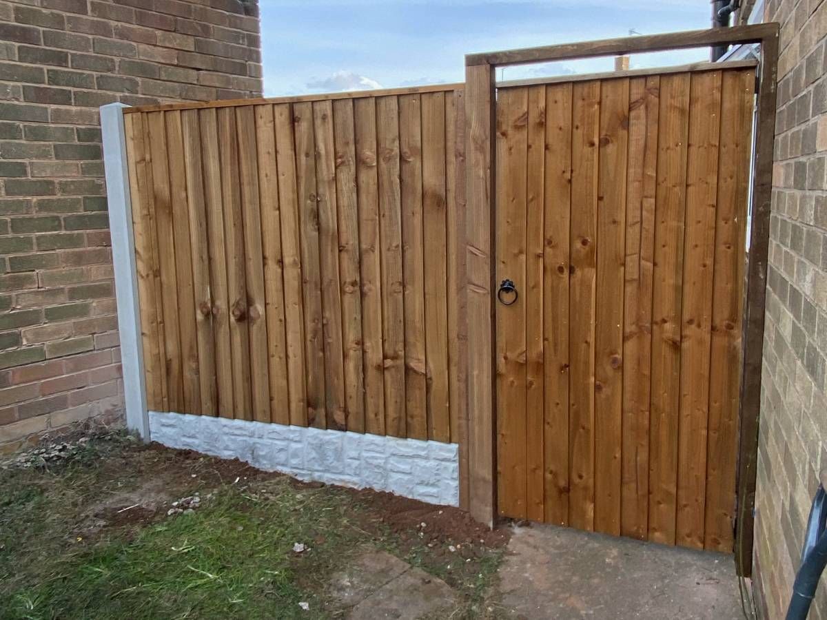 Wooden garden gate Nottingham
