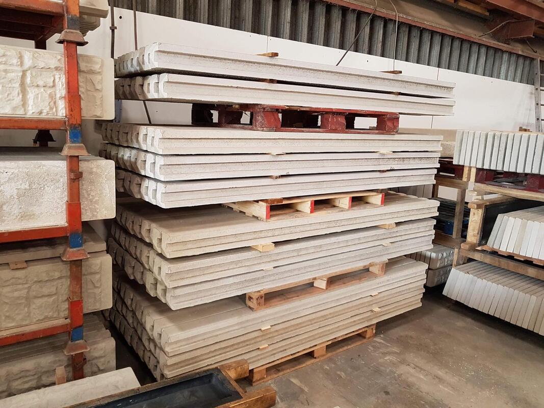 Slotted middle concrete fence posts 4ft-10ft