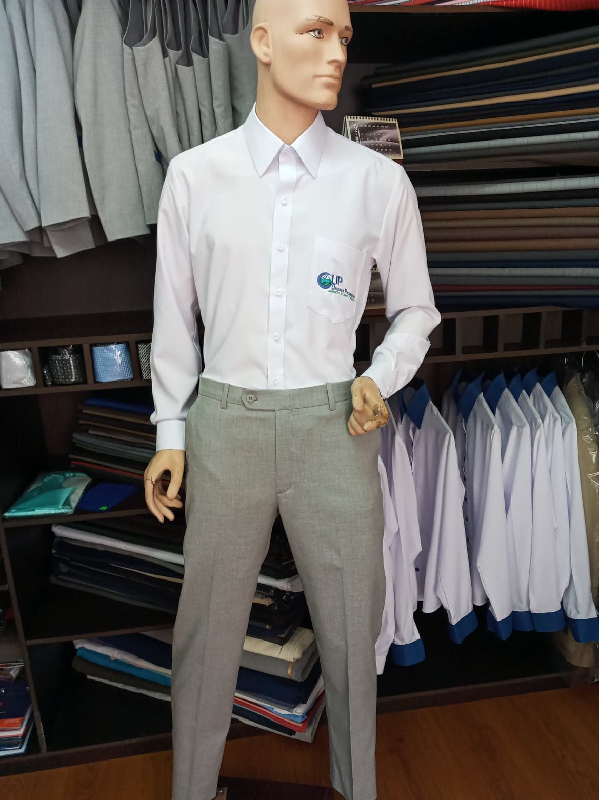 HERCH Uniformes empresariales y alta costura