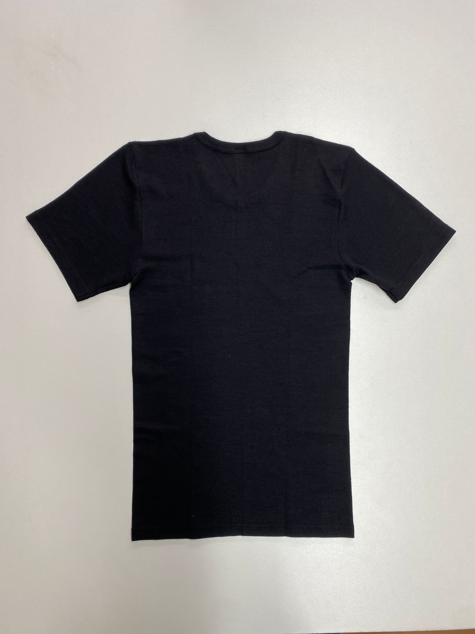Hocosa black wool short-sleeved shirt - unisex