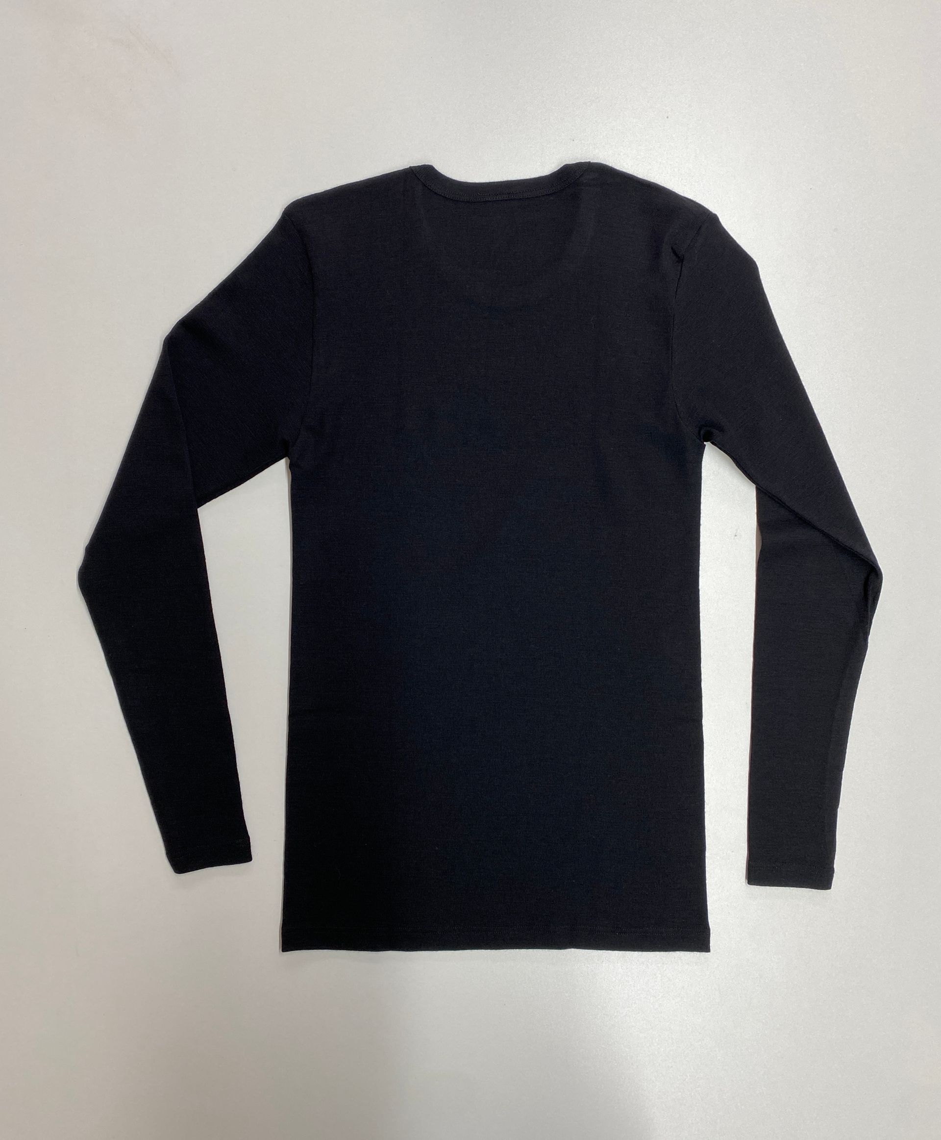 Hocosa black long-sleeved wool shirt - unisex