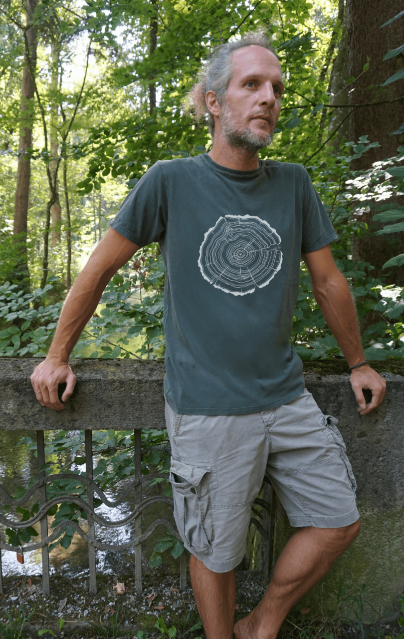 Art men's shirt 'Treeslice' green stonewashed Life-Tree