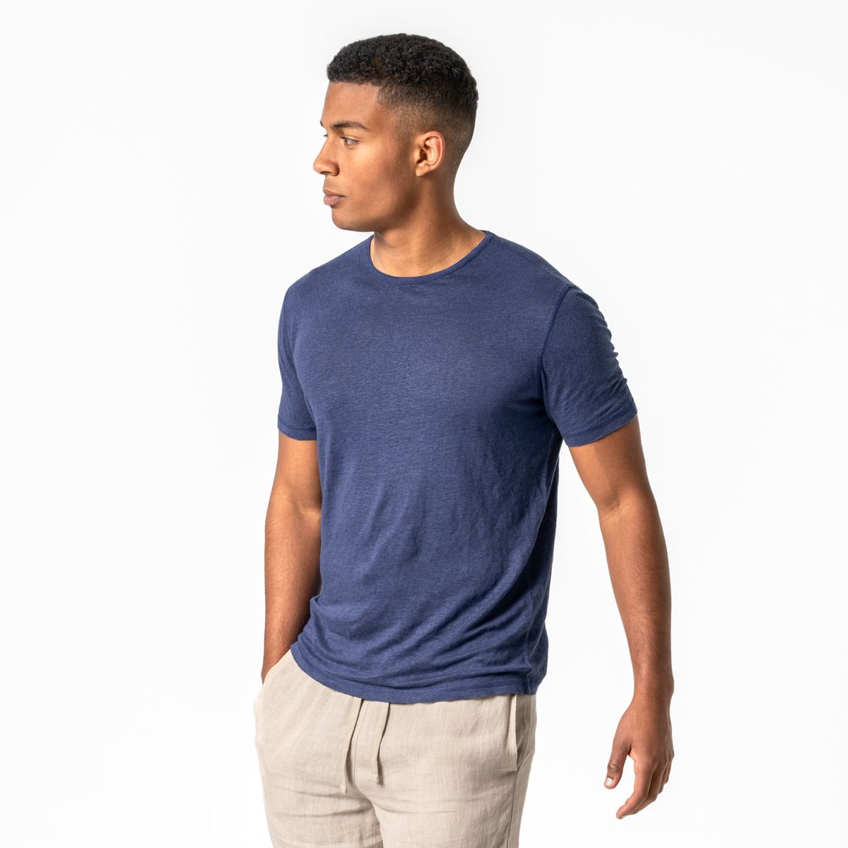 Men's linen t-shirt classic blue