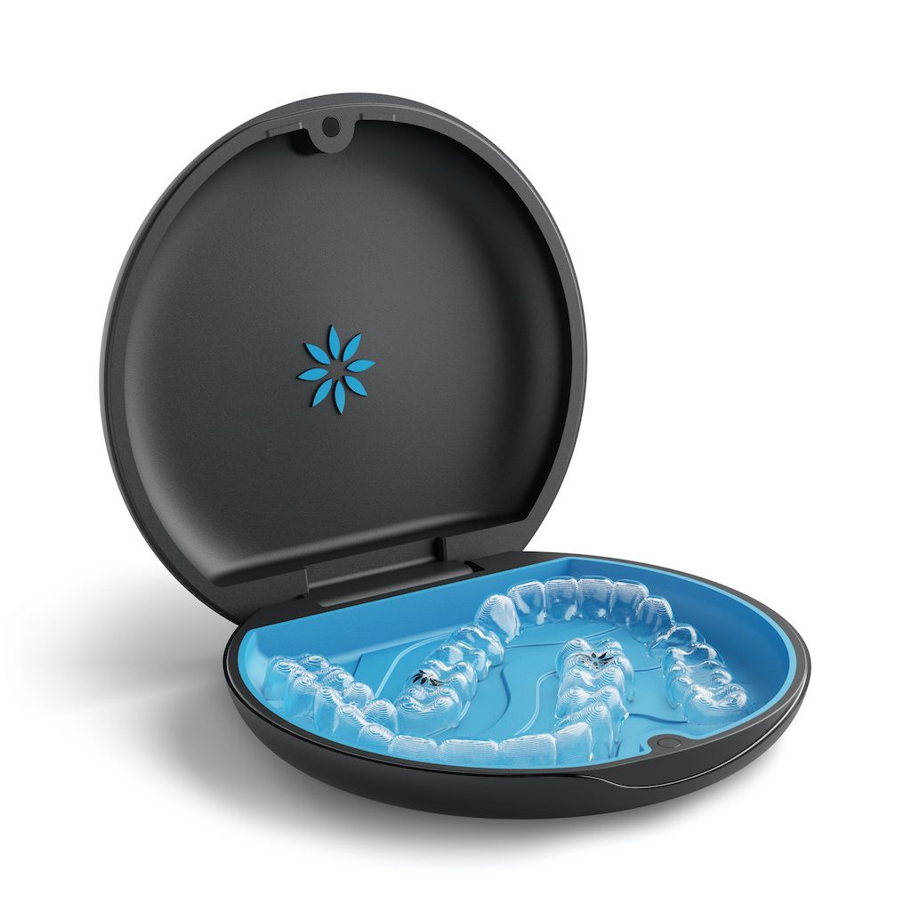Invisalign aligner and carrying case