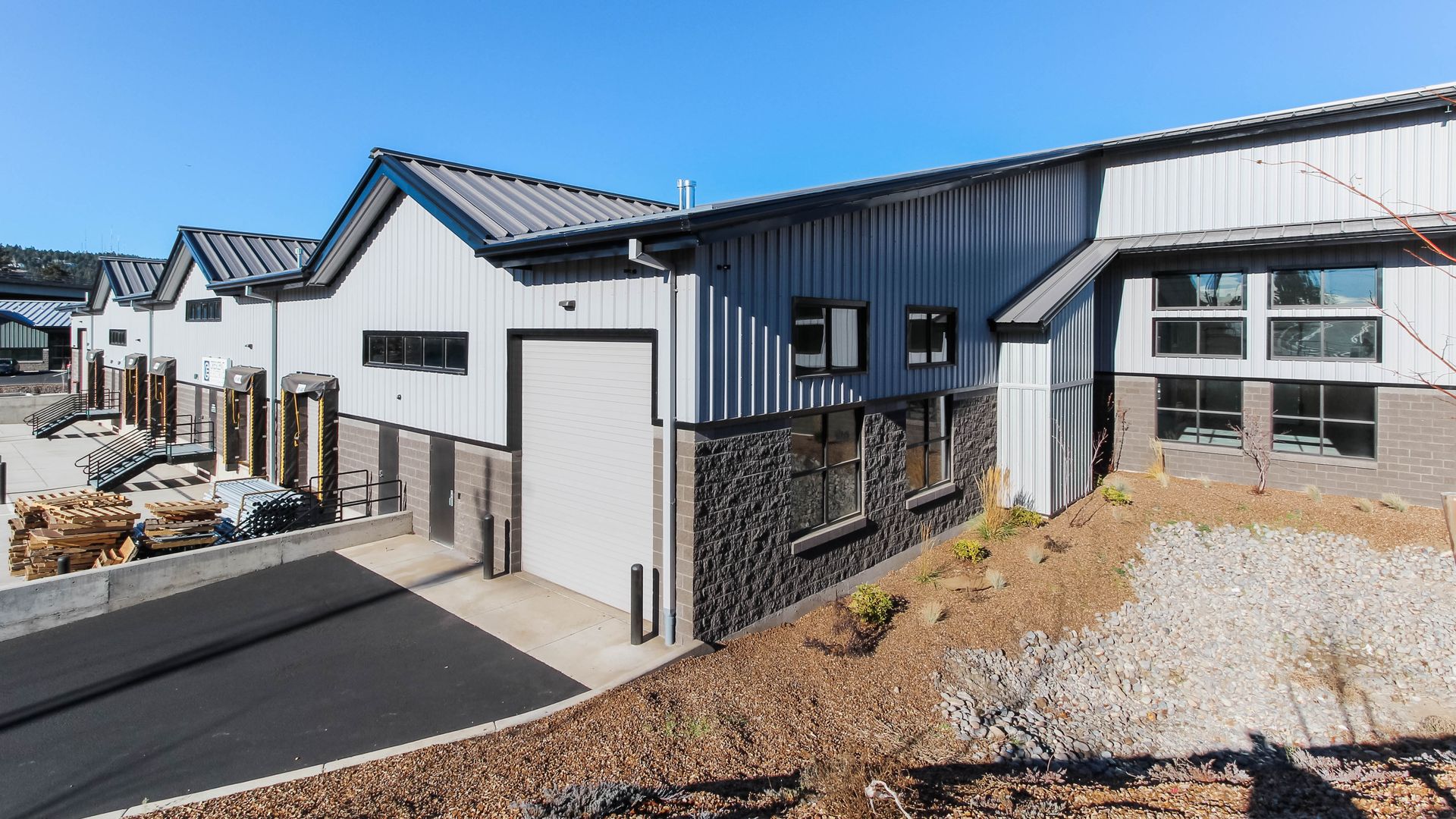 building designed by Steele and Associates