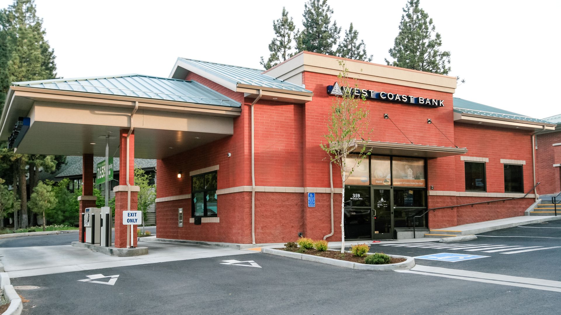 West Coast Bank project designed by Steele Architects