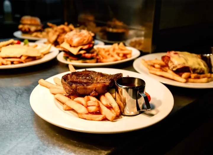Bistro dining at Swan Hill RSL