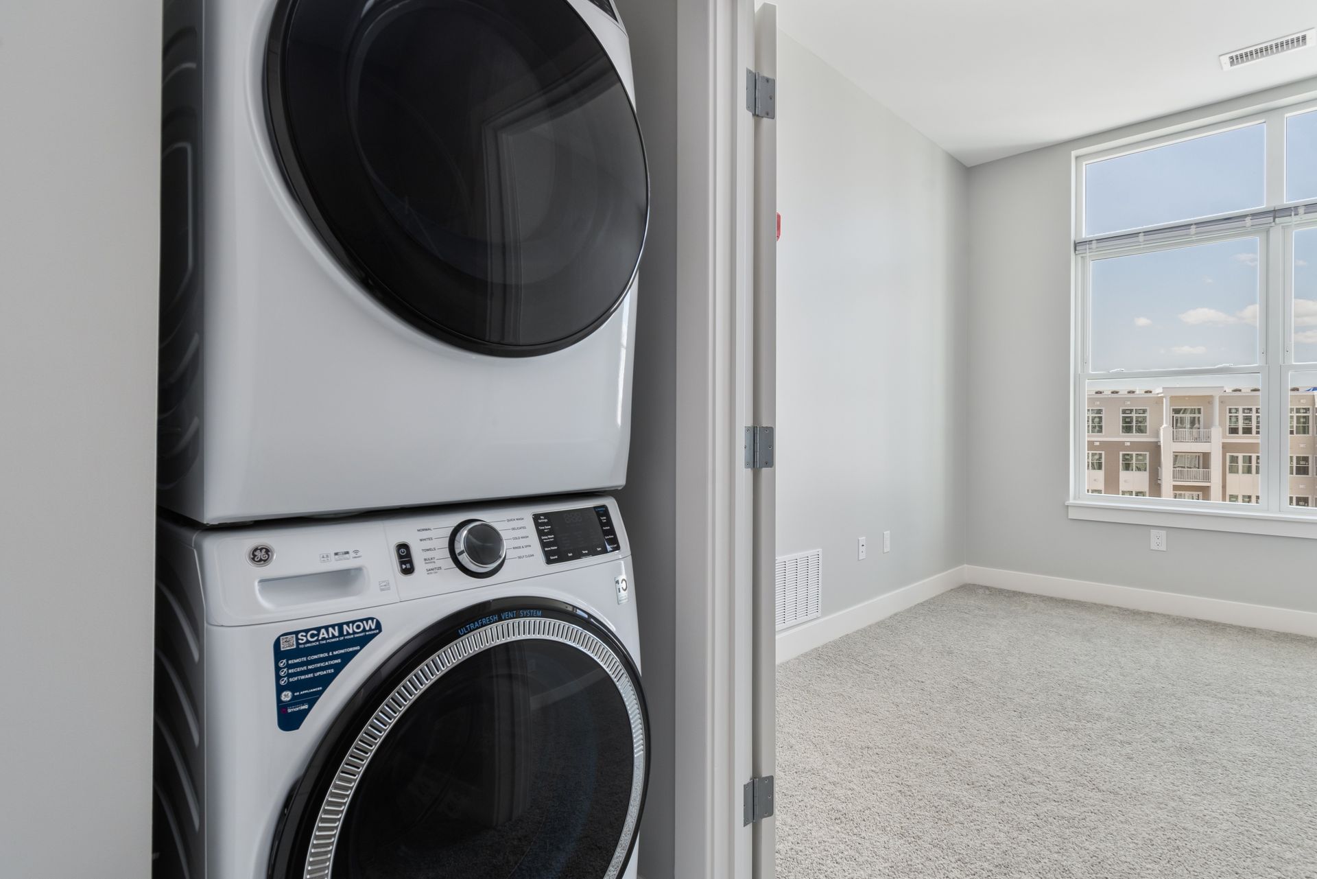 In Home Washer and Dryer | Caro