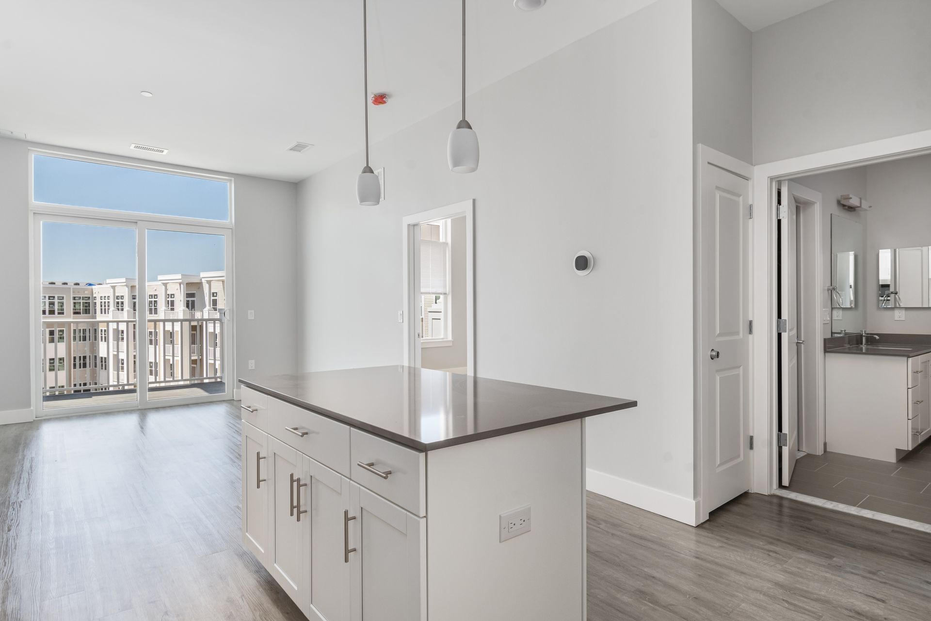 Modern Open Concept Layout | Caro