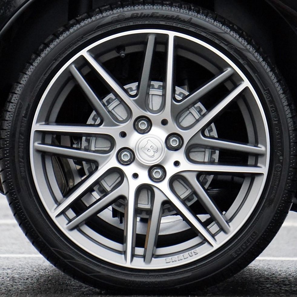3 Step Wheel Cleaner image of car tire and wheel.