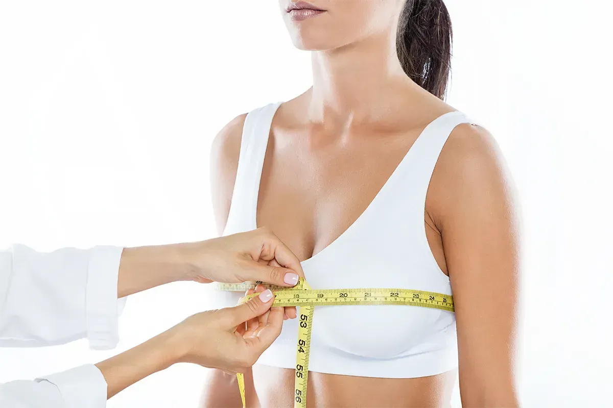 Mamoplastia redutora ou mastopexia: qual a diferença?