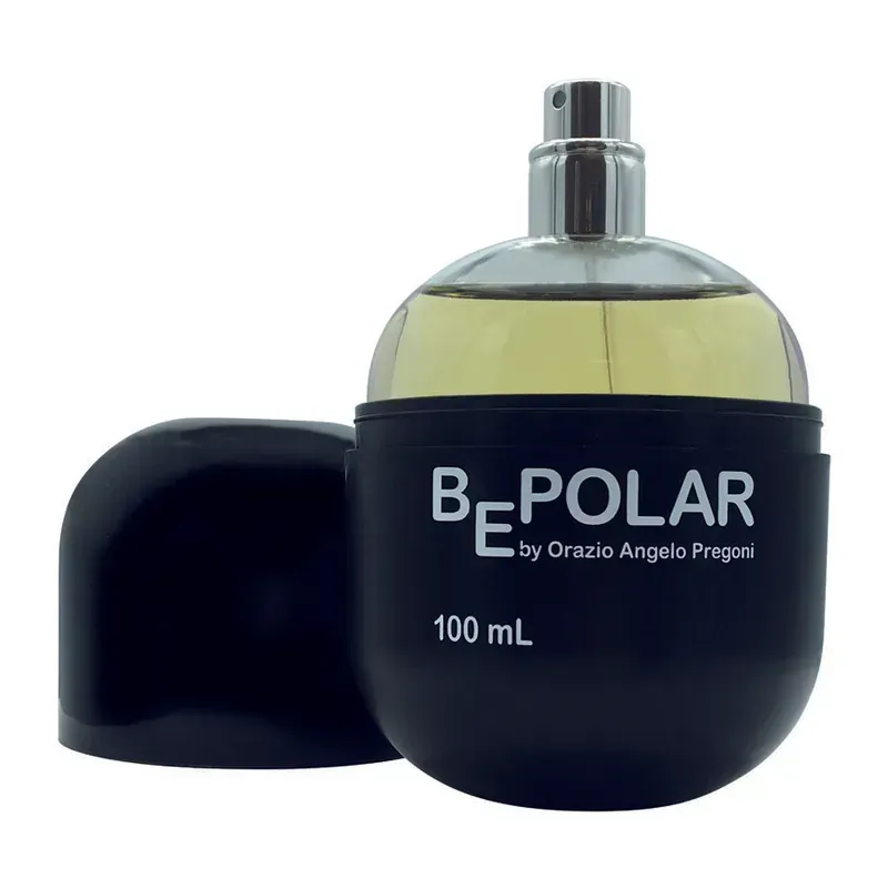 Flacone di profumo nero BE POLAR da 100 ml con tappo e coperchio argentati.
