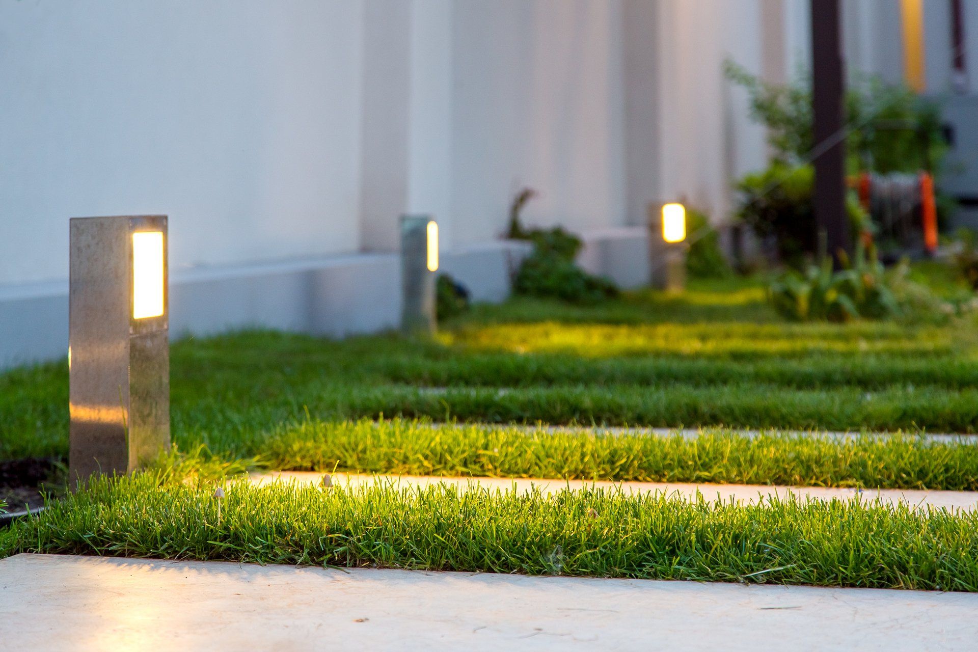 Low-Voltage Lighting