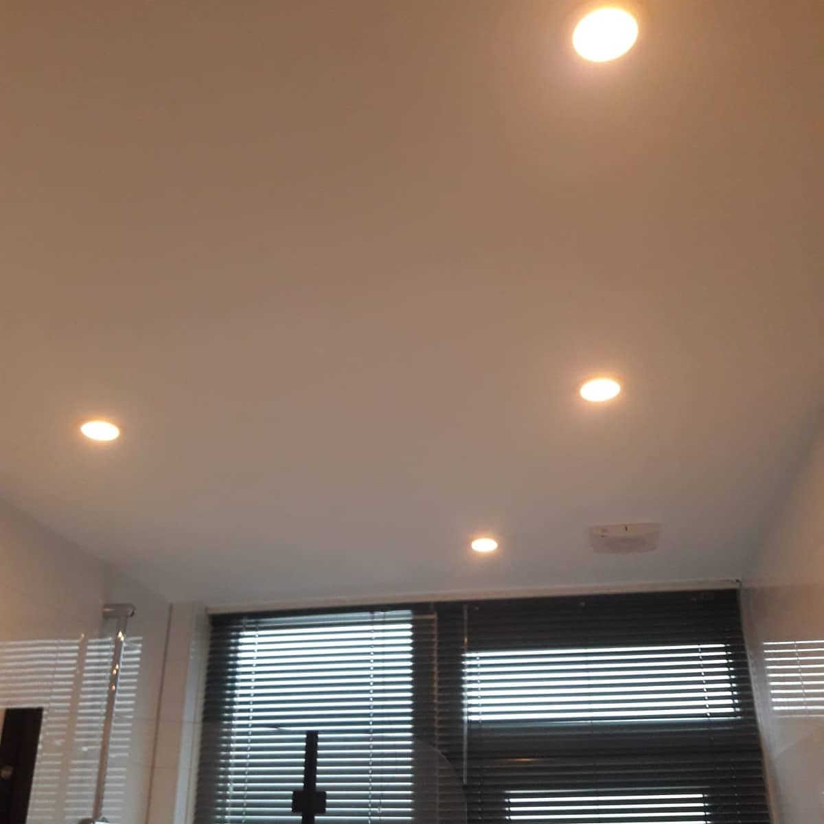 led verlichting spots plafonds schilderwerk