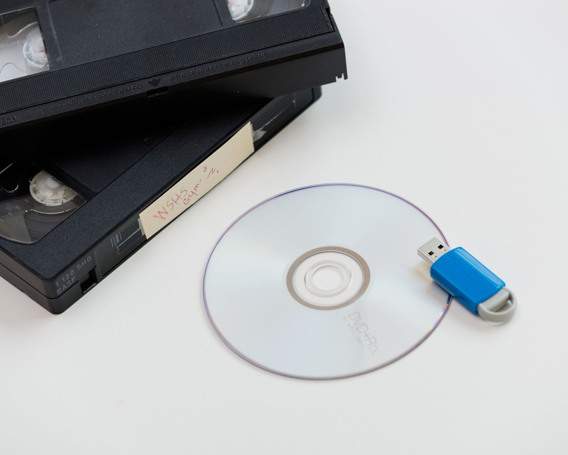 vhs disc and usb