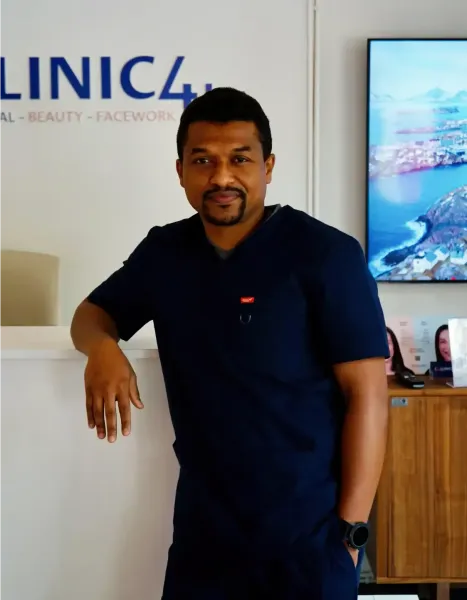 Dr Sani Bello Dangaji from Clinic4U