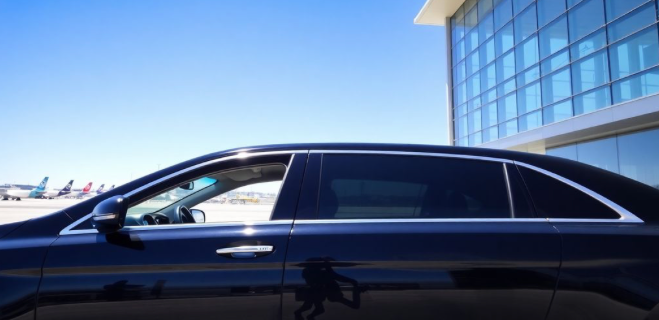 travel with a premium chauffeur service to JFK airport