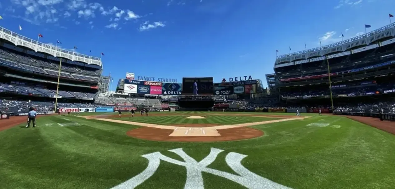 Yankee Stadium
40.829657549812715,-73.92618656158447