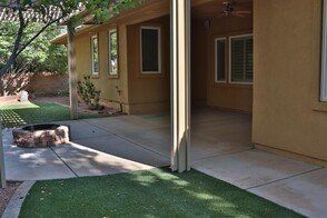 lawn artificial grass