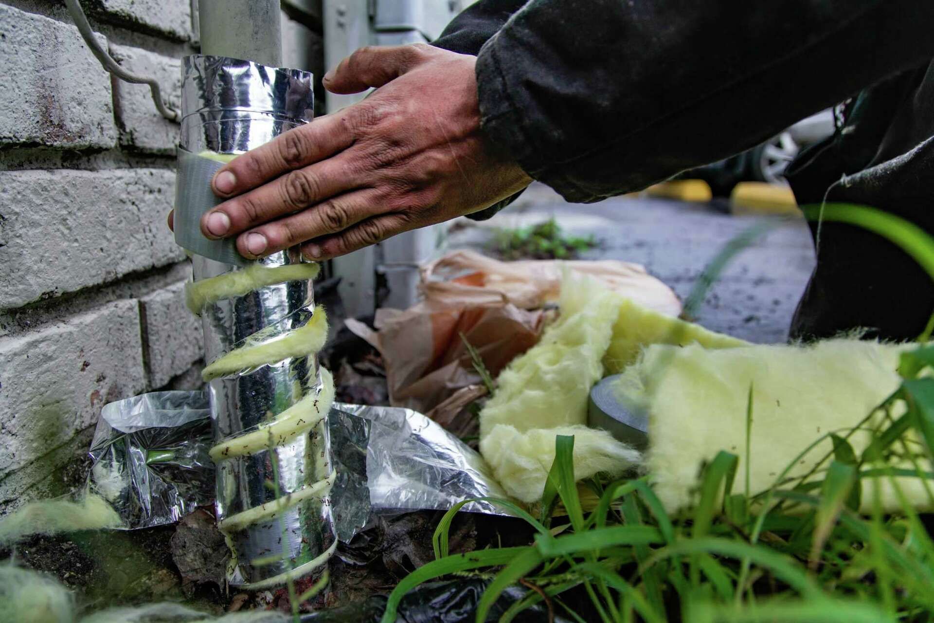 Wrapping Exterior Pipes to Prevent Freezing