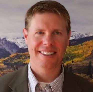 Nick Hinton, Elbert Mountain founder and Amazon brand manager, professional headshot