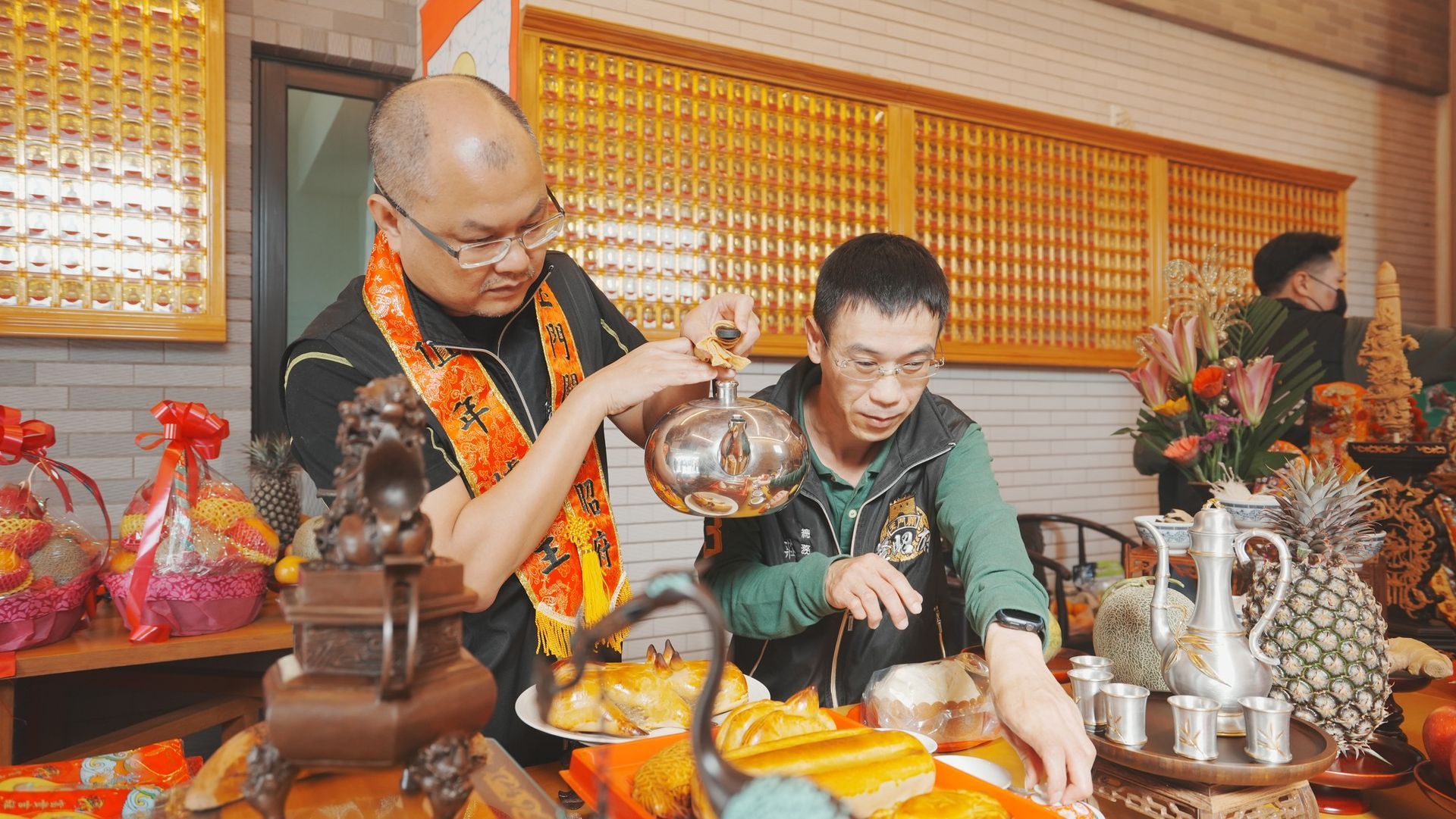 供奉祭品｜玉門關隆昭府