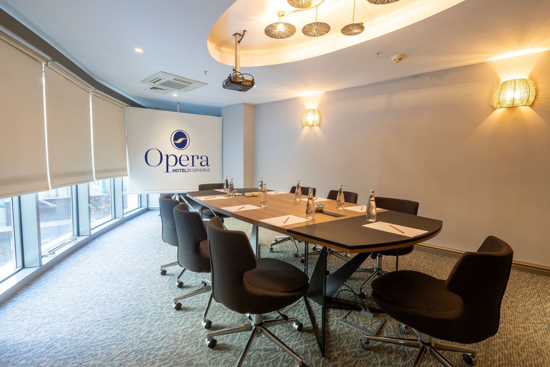  Opera Hotel Bosphorus, комната для переговоров