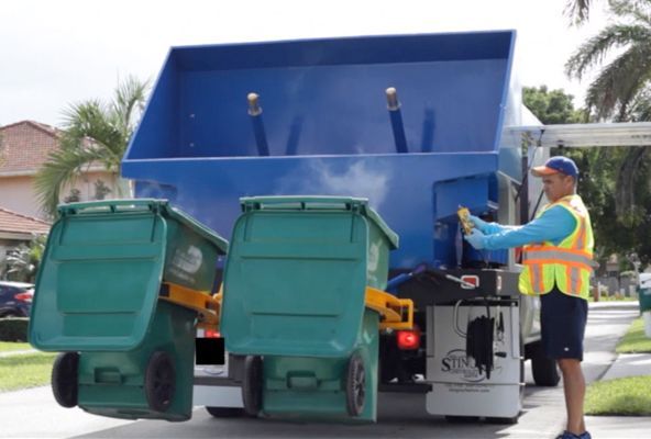 New York City trash bin cleaning service