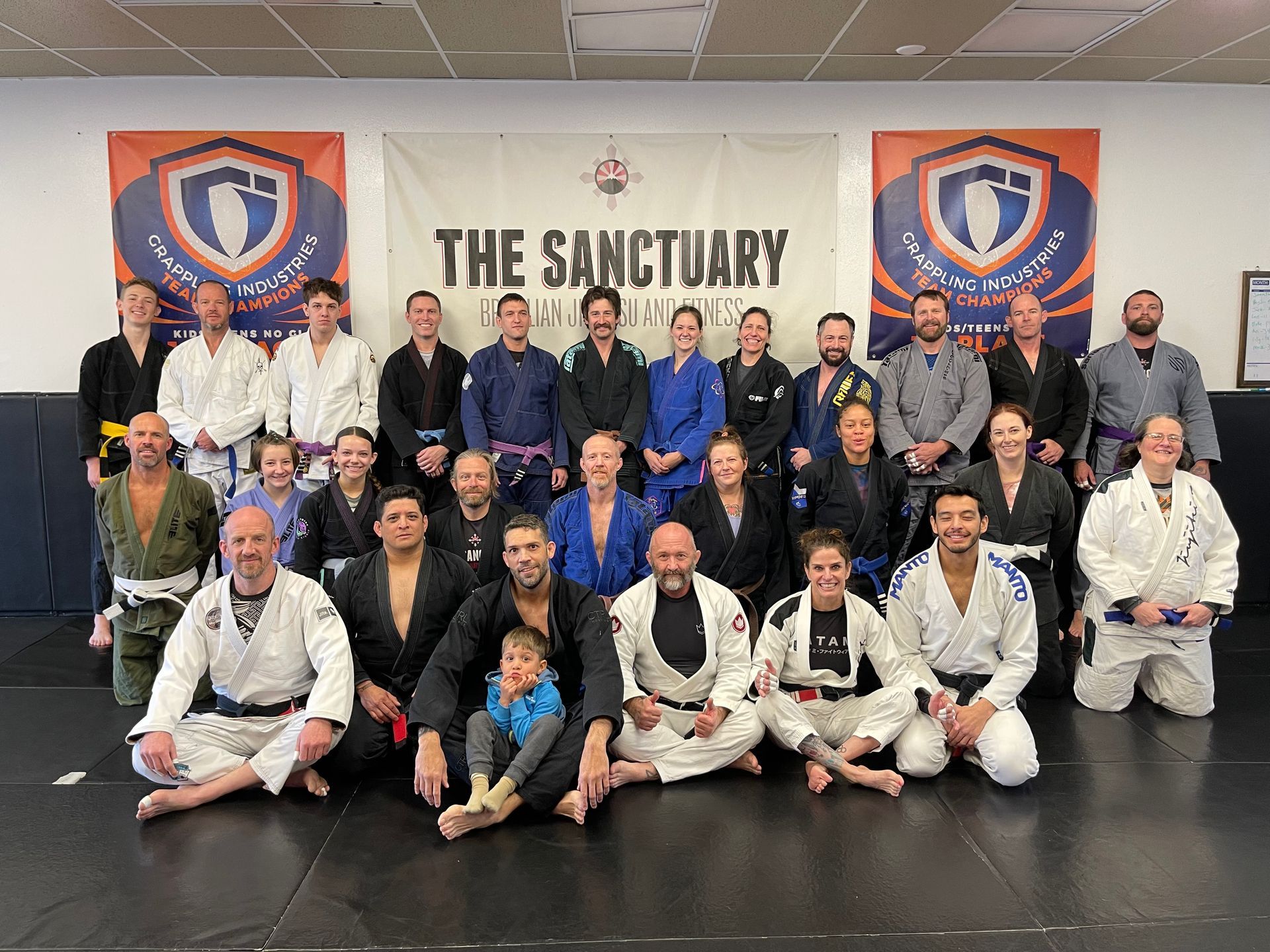JiuJitsu Team photo at martial arts academy Lakewood colorado