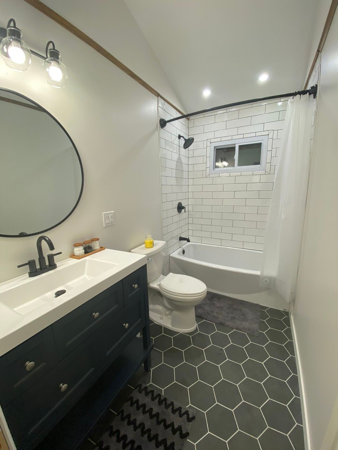 Clean bathroom - Lafayette, NJ | Clear Water Solutions