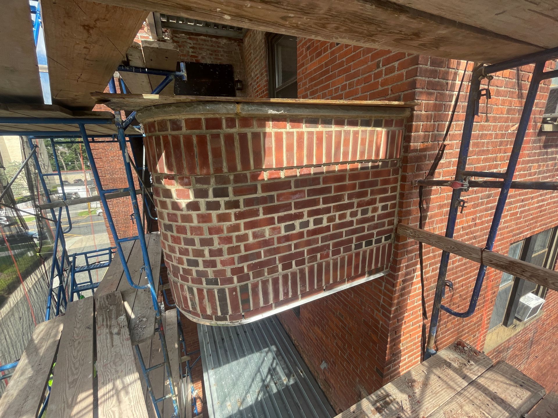 Balcony construction